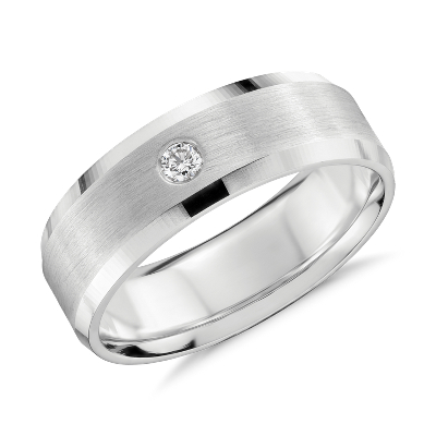 Single Diamond Wedding Ring in Platinum (7 mm